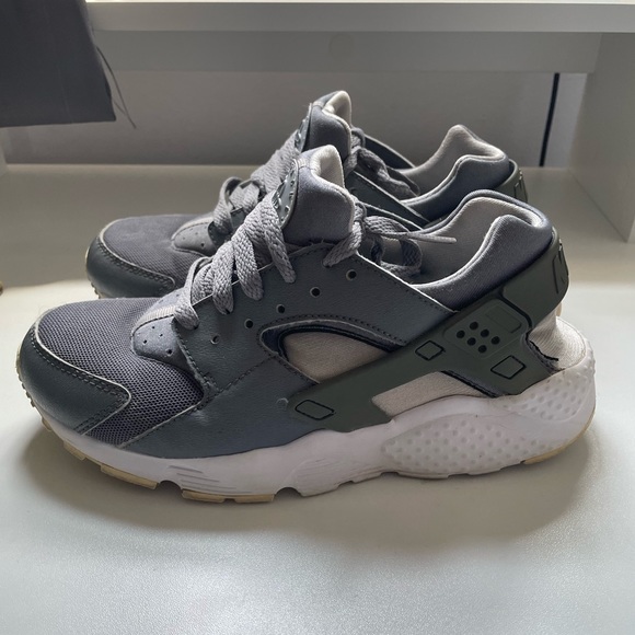 Nike Huarache Run Grey Silver (GS) - Picture 5 of 7